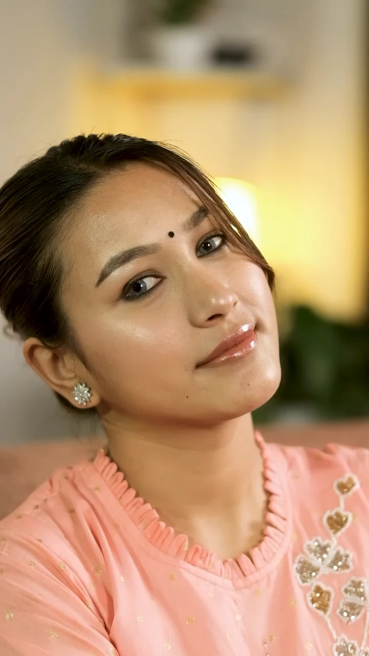 pari cosmetic beauty try by roshani shrestha a content creator
